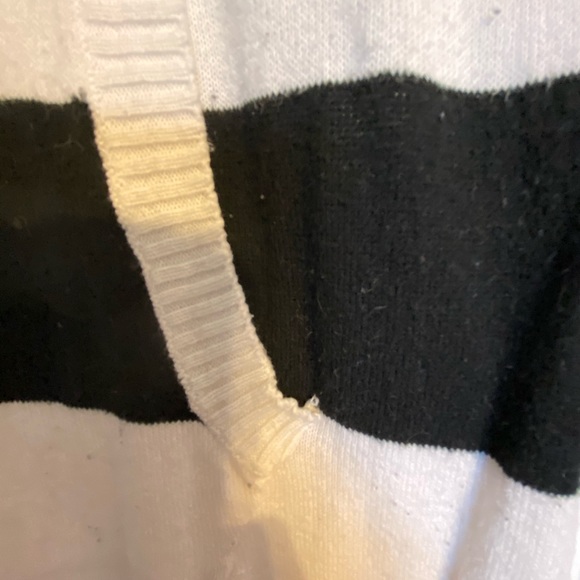 Women’s sweater - Picture 2 of 3